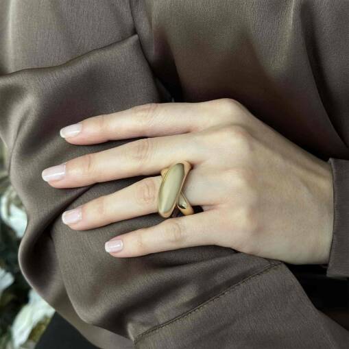 Bombe Formlu Tasarım Yüzük – Modern Altın Işıltısı - 3
