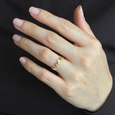 14 Ayar Altın Zigzag Yüzük – Modern ve Şık Tasarım - 3