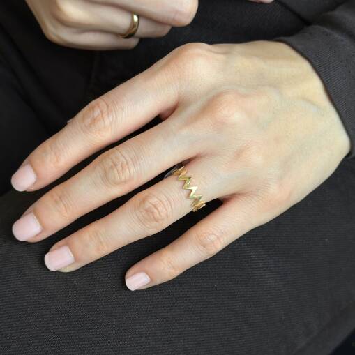 14 Ayar Altın Zigzag Yüzük – Modern ve Şık Tasarım - 6