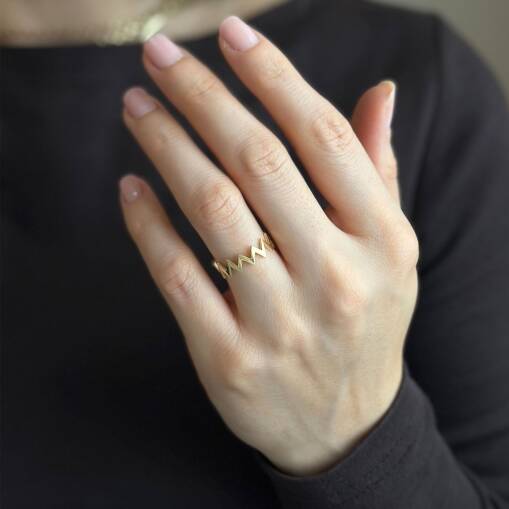 14 Ayar Altın Zigzag Yüzük – Modern ve Şık Tasarım - 1