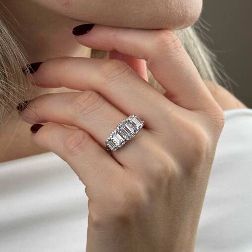 14 Ayar Beyaz Altın Yüzük – 3 Taş Baget Zirkon - 3