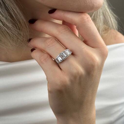 14 Ayar Beyaz Altın Yüzük – 3 Taş Baget Zirkon - 4