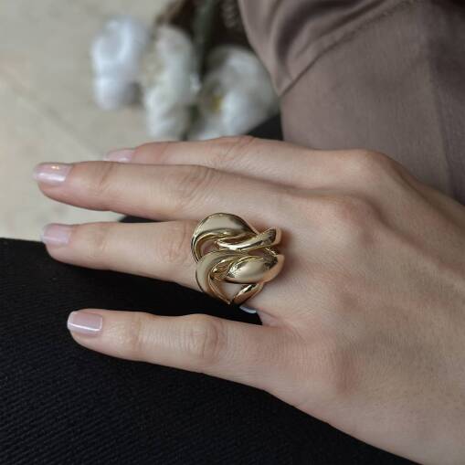 Bombe Gurmet Tasarım Altın Yüzük – Modern Zarafet - 1