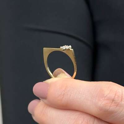 Çiçek Taşlı Eklem Yüzük – 14 Ayar Altın Zarif Tasarım - 5