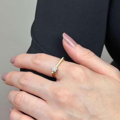 Çiçek Taşlı Eklem Yüzük – 14 Ayar Altın Zarif Tasarım - 6