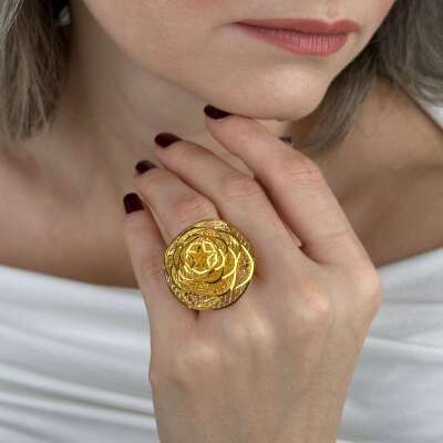 22 Ayar Altın Çiçek Yüzük – Gösterişli Tül Form - ENGİNGOLD LG