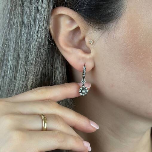 14 Ayar Altın Elmas Montür Sallantılı Çiçek Küpe - 2