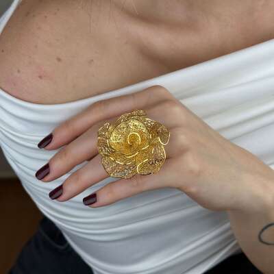 22 Ayar Altın Çiçek Yüzük – Gösterişli Tül Form - ENGİNGOLD LG