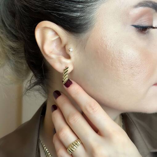 14 Ayar Altın Kalemli Küpe – Zarif ve Şık Tasarım - 1