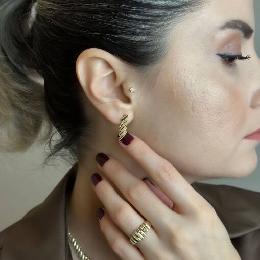 14 Ayar Altın Kalemli Küpe – Zarif ve Şık Tasarım - 3