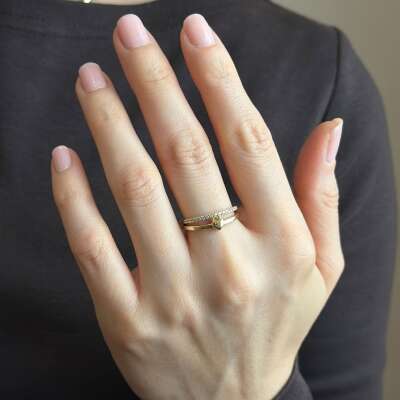 14 Ayar Altın Taşlı Kalp Yüzük – Modern ve Şık - 3