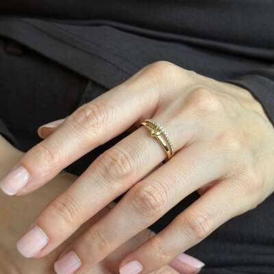 14 Ayar Altın Taşlı Kalp Yüzük – Modern ve Şık - 5