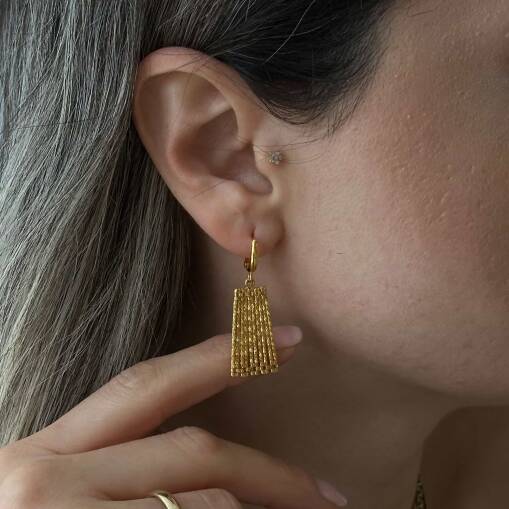 Kleopatra 22 Ayar Altın Küpe – Zarif ve Şık Tasarım - 2