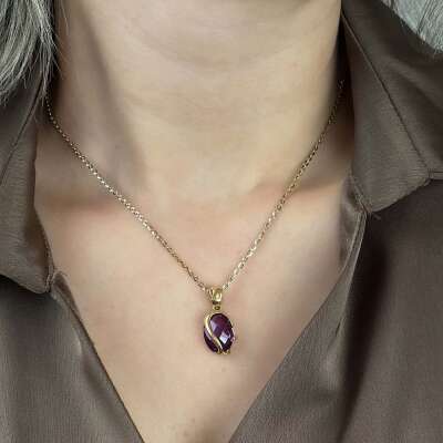 Zarif Mor Taşlı Kolye – 14 Ayar Altın Işıltısı - ENGİNGOLD İZM