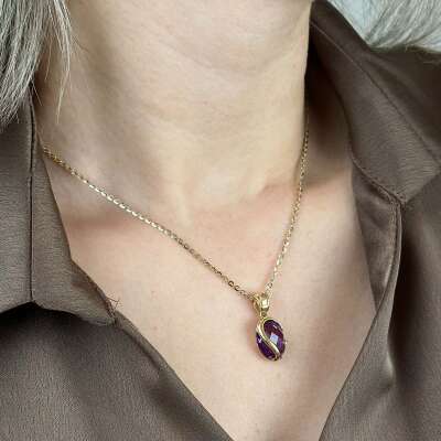 Zarif Mor Taşlı Kolye – 14 Ayar Altın Işıltısı - 2