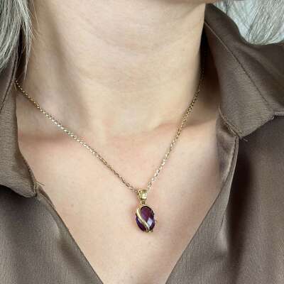 Zarif Mor Taşlı Kolye – 14 Ayar Altın Işıltısı - 3