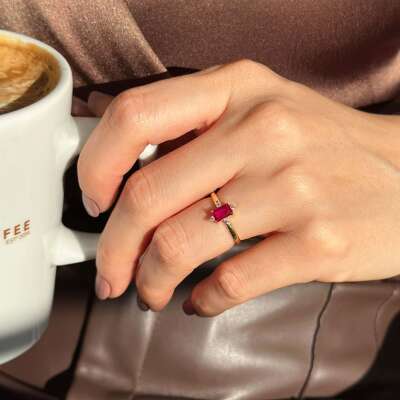 14 Ayar Altın Pembe Baget Taşlı Yüzük | Elegant Takı Modeli - ENGİNGOLD RZG