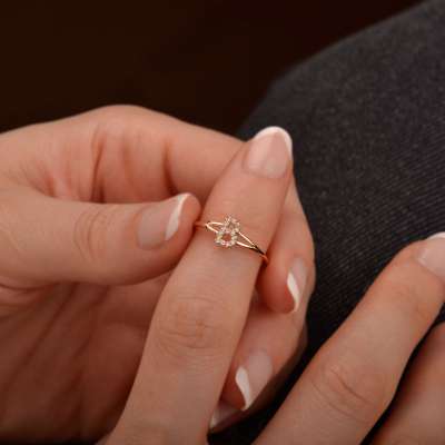 Pırlanta B Harf Yüzük - ENGİNGOLD