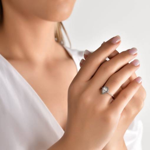 Pırlanta Baget Taşlı Damla Model Yüzük - 3