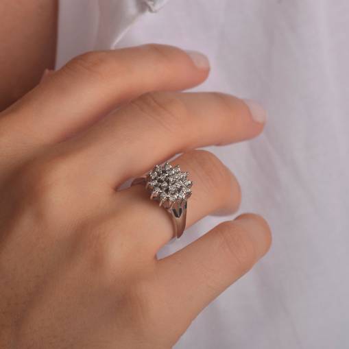 Pırlanta Efektli Yüzük - 1