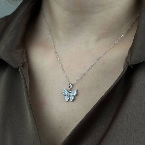 Pırlanta Kelebek Kolye – 14 Ayar Altın Zarif Tasarım - 4