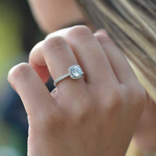 Pırlanta Kolları Taşlı Tektaş Yüzük - 2