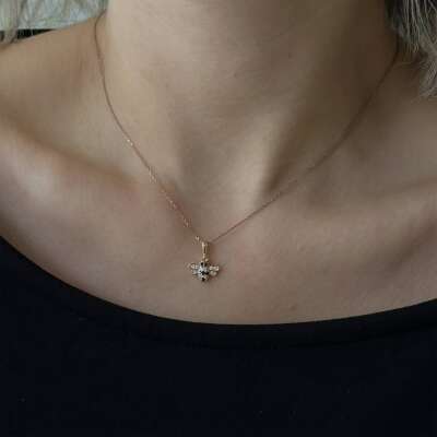Pırlanta Taşlı Arı Kolye - 14 Ayar Altın Rose Gold Kaplama - ENGİNGOLD FİO