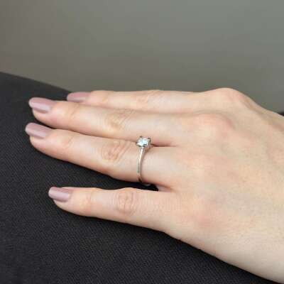 Pırlanta Tektaş Yüzük 0.43 Karat – 14 Ayar Altın Modern Şıklık - 9