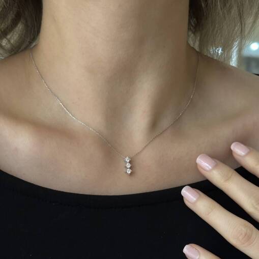 Işıltılı 0.33 Karat Pırlanta Tria Kolye - 3