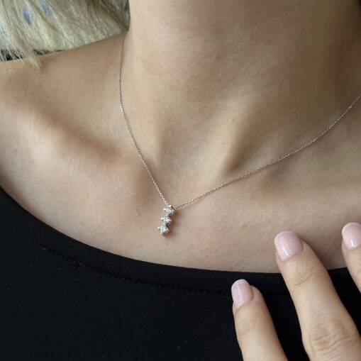 Işıltılı 0.33 Karat Pırlanta Tria Kolye - 2