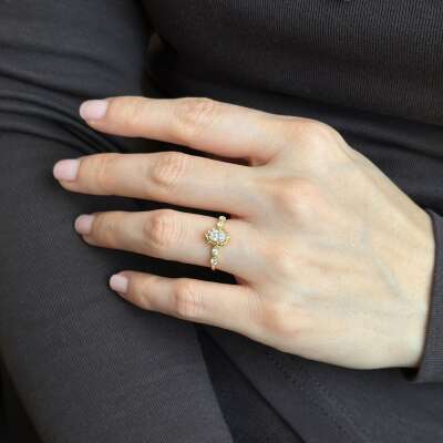 14 Ayar Altın Prenses Yüzük – Oval Taşlı Vintage Stil - ENGİNGOLD YES