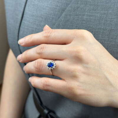 Safir Taşlı Pırlanta Yüzük – 14 Ayar Beyaz Altın Zarafet - 5