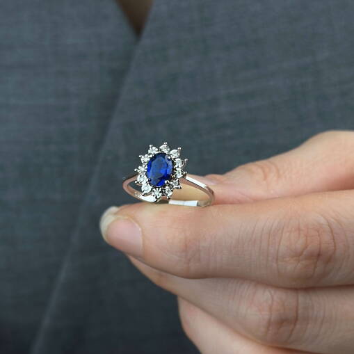 Safir Taşlı Pırlanta Yüzük – 14 Ayar Beyaz Altın Zarafet - 6