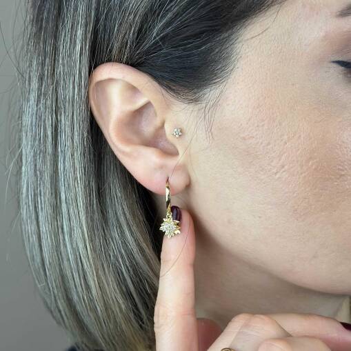 14 Ayar Altın Sallantılı Küpe – Kalemli Yaprak Zirkon Taşlı - 6