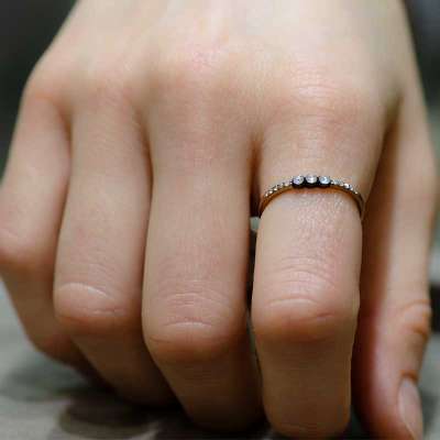 Sırataşlı Elmas Yüzük - ENGİNGOLD RNDİA