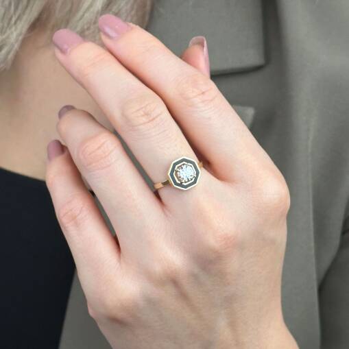 Siyah Mineli Taşlı Yüzük Büyük – Zarif Altın Tasarım - 1