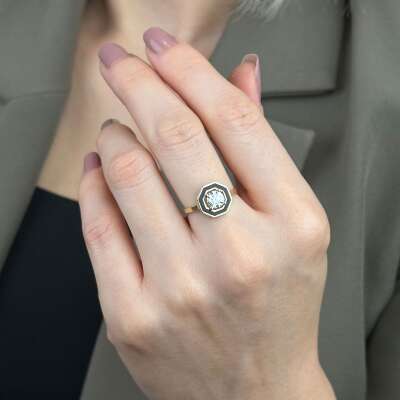 Siyah Mineli Taşlı Yüzük Büyük – Zarif Altın Tasarım - 3