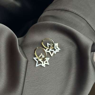 14 Ayar Altın Taşlı Yıldız Küpe – Modern Şıklık - 3